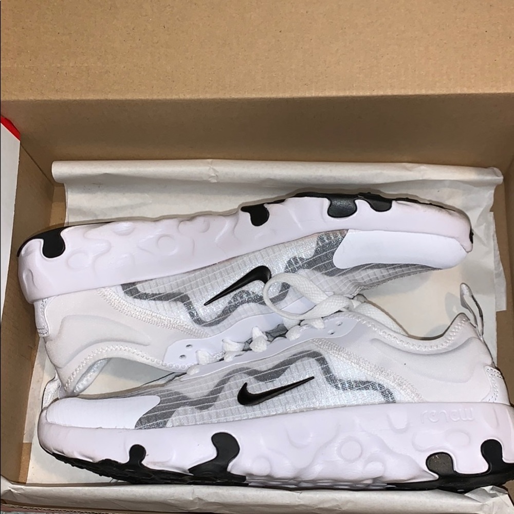 Nike Renew Lucent